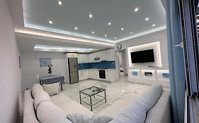 Villa Praxia II